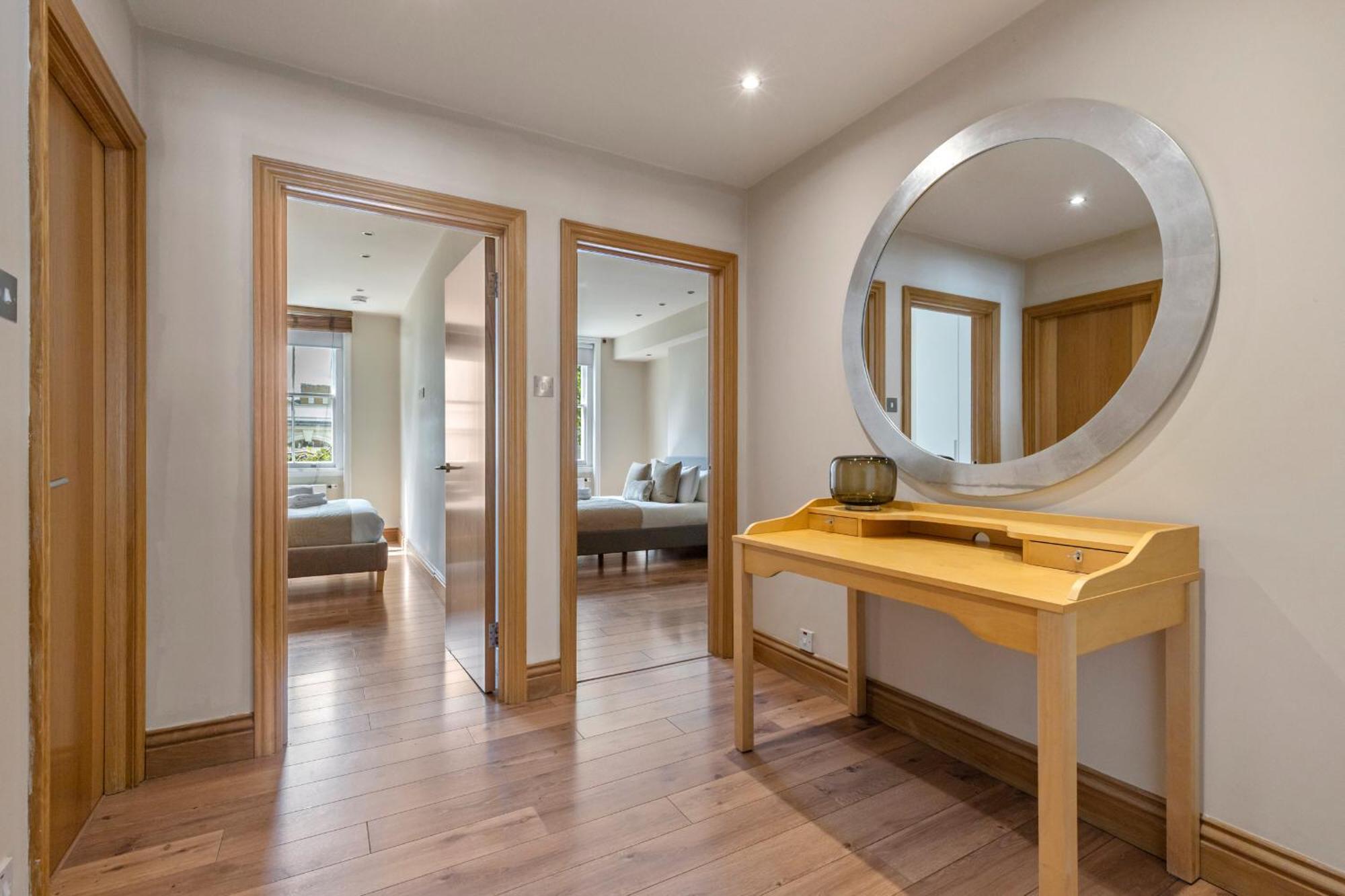 Enchanting Hideaway - La Reserve South Kensington Londen Buitenkant foto